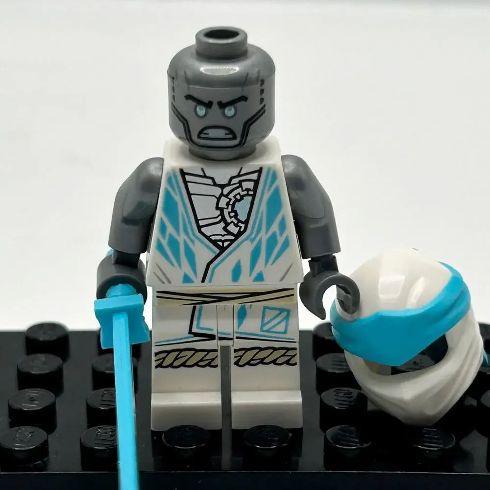 Authentic LEGO Ninjago Zane Minifigure White & Gray Ice Suit w/ Sword EUC